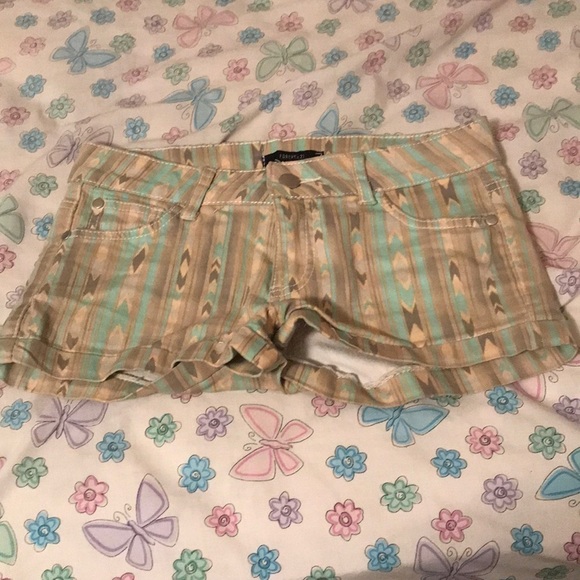 FOREVER 21 Jean Shorts Design Shorts - Size S - Picture 1 of 6
